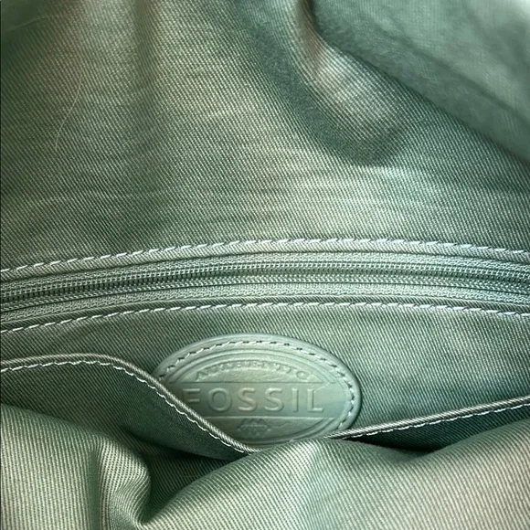 Fossil Green Leather Fold-over Shoulder Bag - Picture 7 of 11